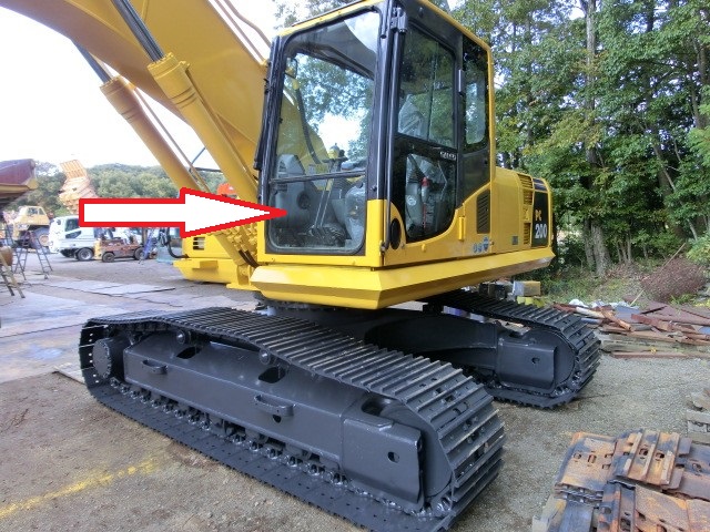 Экскаватор гусеничный Komatsu PC 200-8 | Komatsu PC 220-8 | Komatsu PC 300-8 | Komatsu PC 400-8 | Komatsu PC 750-8 | Komatsu PC 800-8 | ( 8 серия ) - Стекло лобовое нижнее (закаленное)