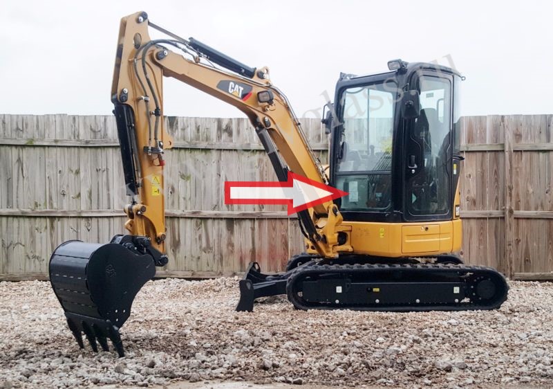 Мини-экскаватор Caterpillar 303.5 DCR - Стекло лобовое нижнее (закаленное)