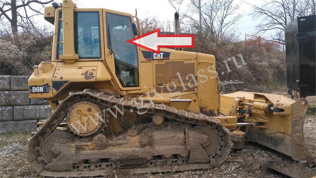 Бульдозер Caterpillar D6NXL - Стекло дверное правое (закаленное)