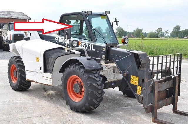 Телескопический-погрузчик BOBCAT T3571/T3571L  - Стекло кузовное правое возле стрелы (закалённое)
