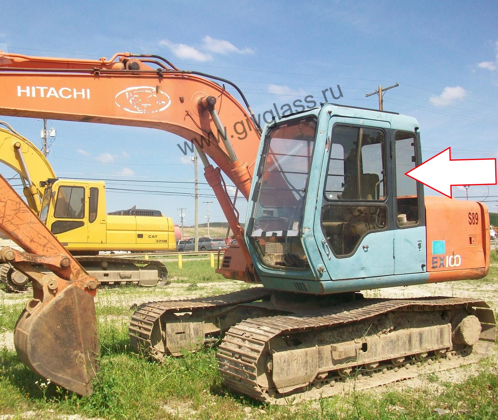Экскаватор гусеничный Hitachi EX100/120/200/300-3 серия - Стекло кузовное заднее левое (закаленное)