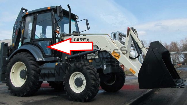 Экскаватор-погрузчик TEREX TLB 815 - Cтекло дверное нижнее правое, № 1TJ0208M1