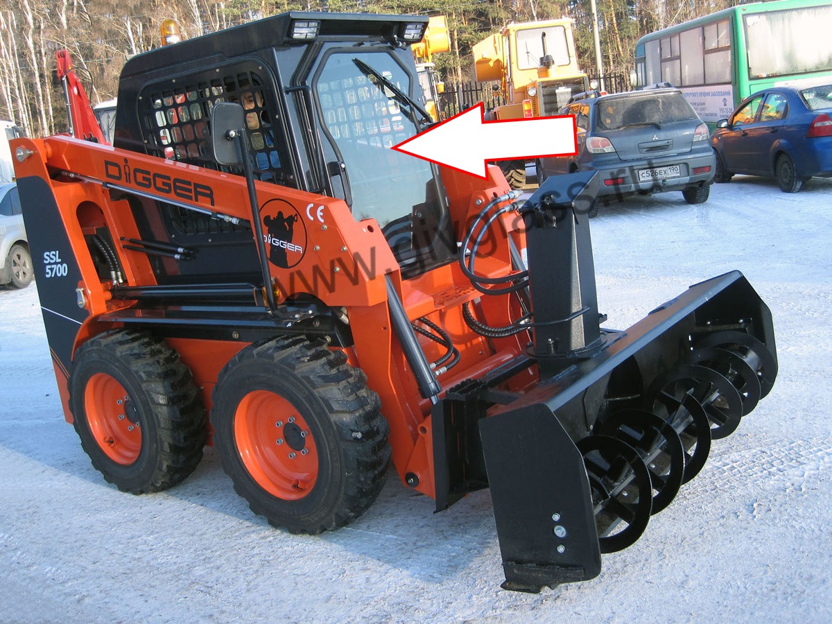 Мини-погрузчик DIGGER SSL5700  - Cтекло лобовое (закалённое)