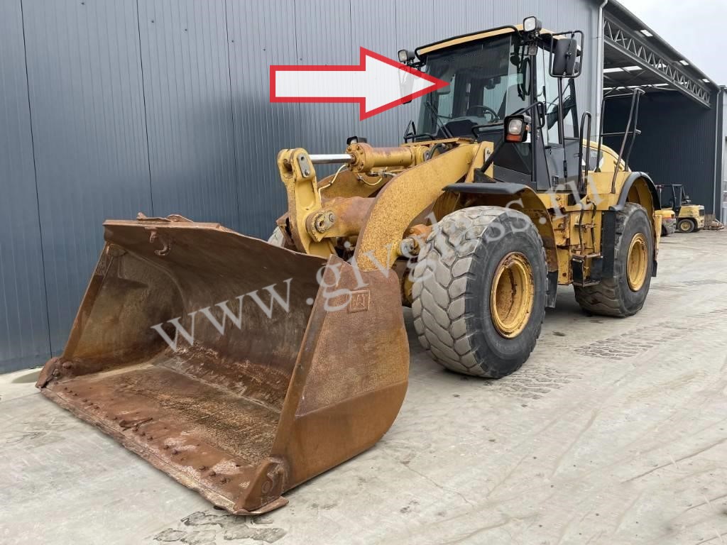 Фронтальный погрузчик Caterpillar 950/962/963/966/972 - Стекло лобовое среднее (триплекс)