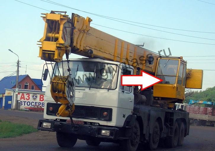 Автокран Ивановец старая кабина - Стекло лобовое нижнее кабины крановщика,
размер 780 мм * 362 мм