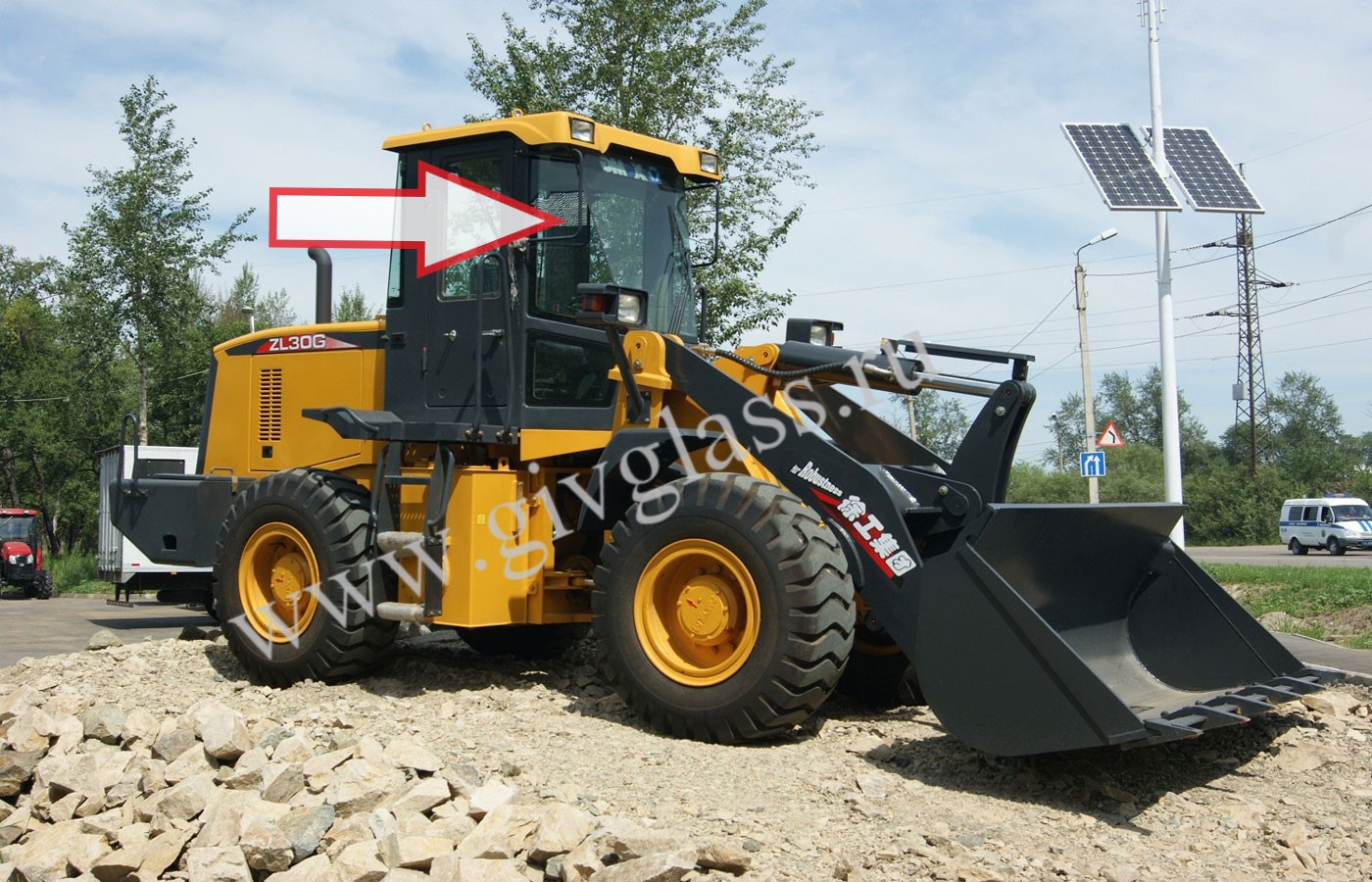 Фронтальный погрузчик Xcmg ZL30G - Стекло лобовое правое (закаленное)