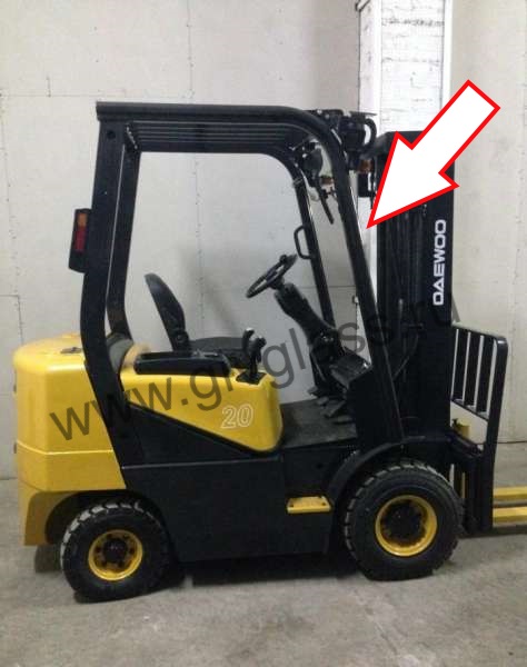 Погрузчик DAEWOO  - Стекло лобовое,
размер 815*960 мм