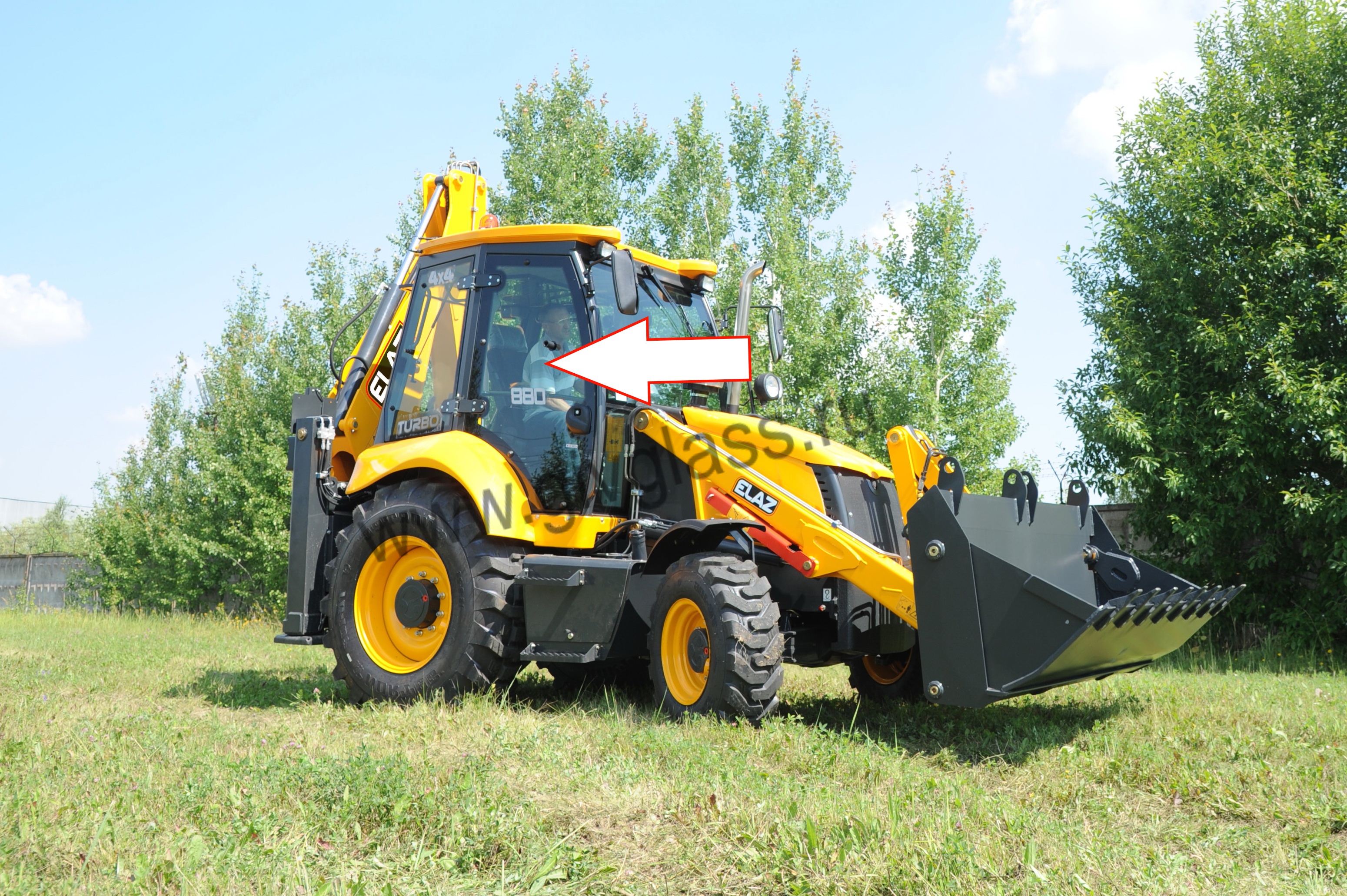 Экскаватор Elaz BL 880 / Tarsus 880 / Tarsus 880 plus - Стекло дверное правое (закаленное), толщина 6 мм, размер 1500 мм * 902 мм, № 204970250, зеленое