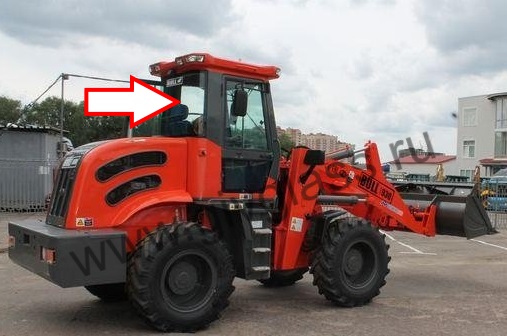 Фронтальный погрузчик Bull 930 / Bull 930 SL - Стекло заднее (триплекс)