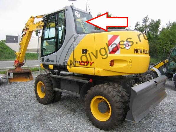 Экскаватор New Holland MH City - 
Cтекло заднее