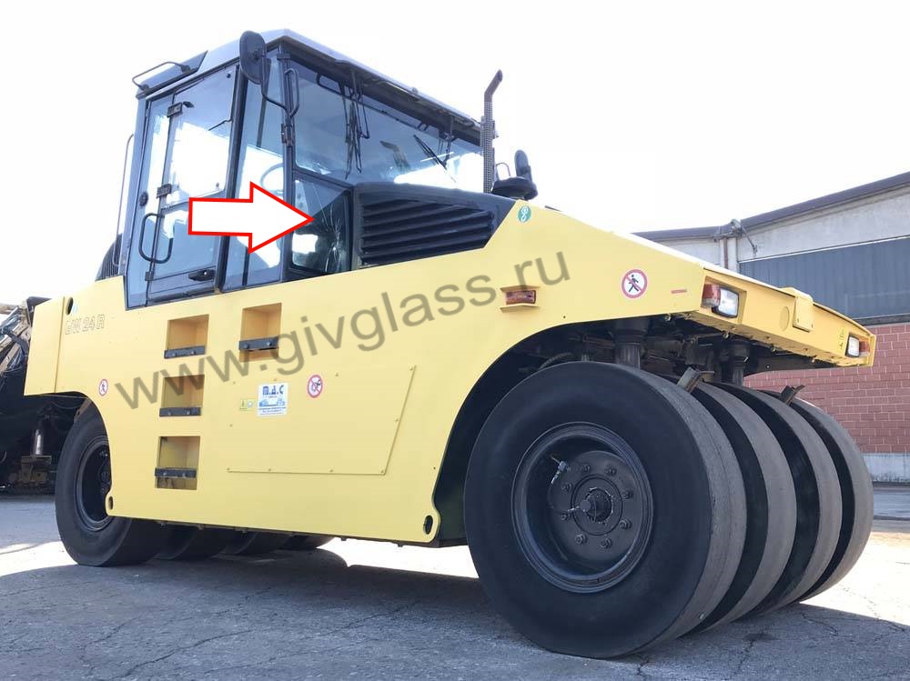 Пневмоколесный каток BOMAG BW 24 R - Стекло лобовое нижнее правое (триплекс)