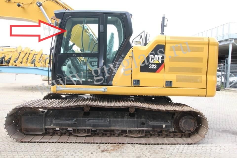 Экскаватор гусеничный Caterpillar 323 2018 года - Стекло дверное левое верхнее в рамку, ближе к лобовому стеклу (закаленное)
Номер в каталоге 4865463