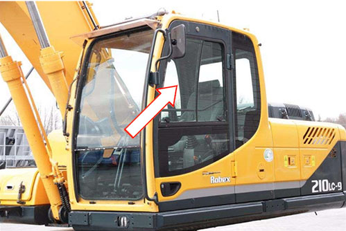 Экскаватор HYUNDAI ROBEX 210 LC-9,260 LC-9, 290 LC-9, 300 LC-9 330 LC-9, 450 LC-9, 480 LC-9. 2011 - Стекло дверное верхнее левое (закаленное) форточка, ближе к лобовому стеклу
(вариант 1)