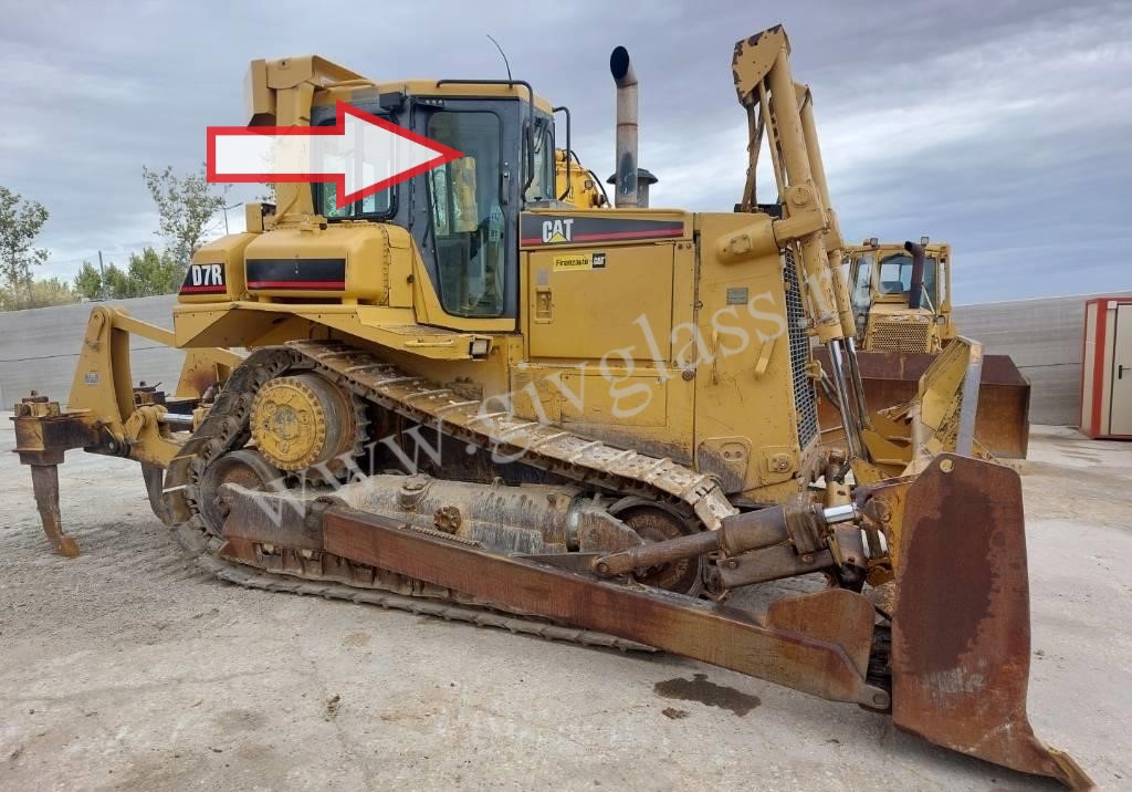 Бульдозер Caterpillar D7R - Стекло дверное правое в резинку (закаленное) 
Номер в каталоге 125-8254