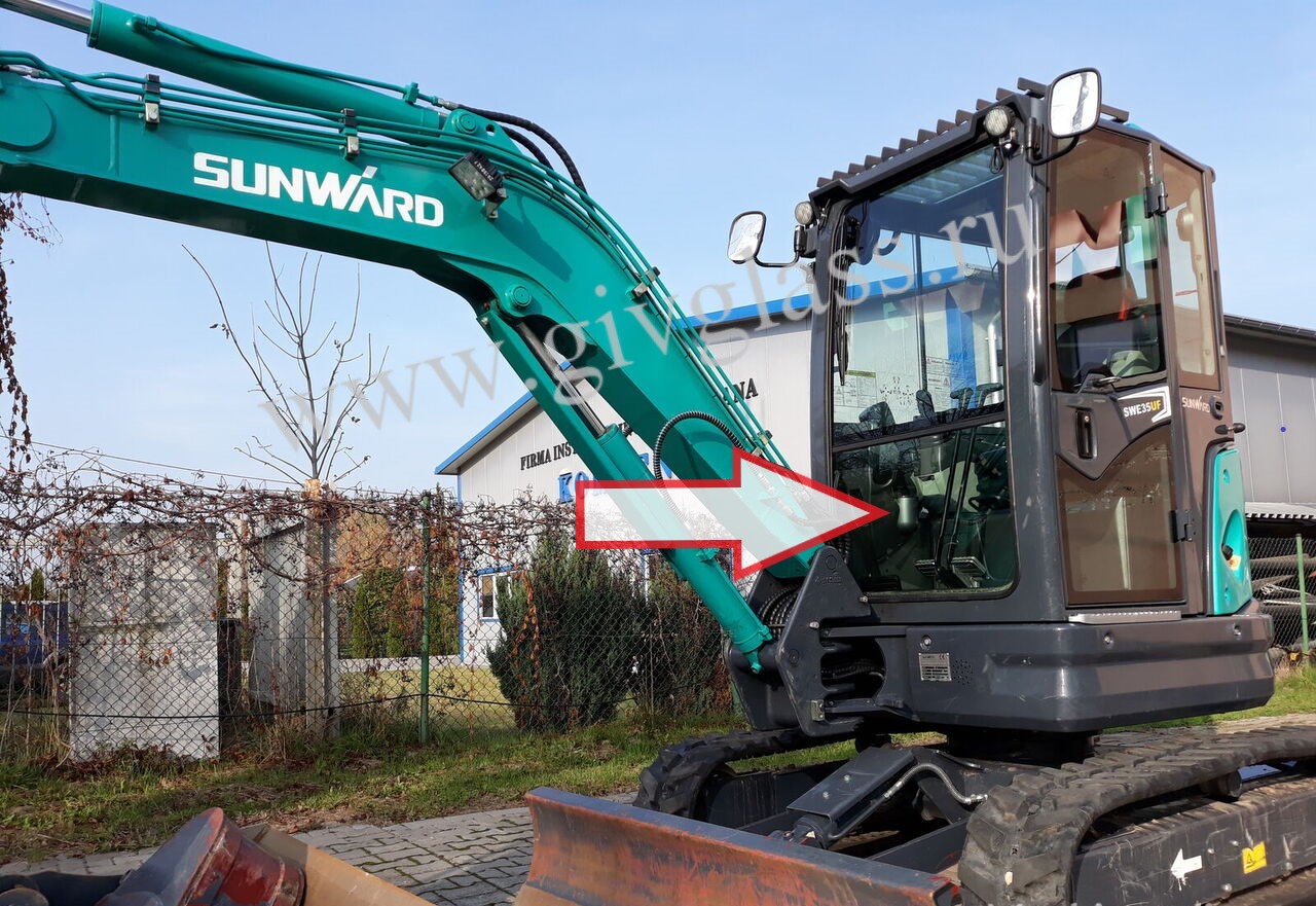 Мини-экскаватор Sunward SWE 35 UF - Стекло лобовое нижнее (закаленное)