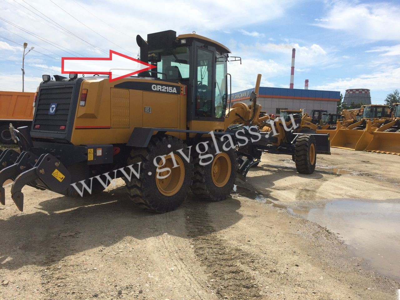 Грейдер XCMG GR215A - Стекло заднее (закаленное)