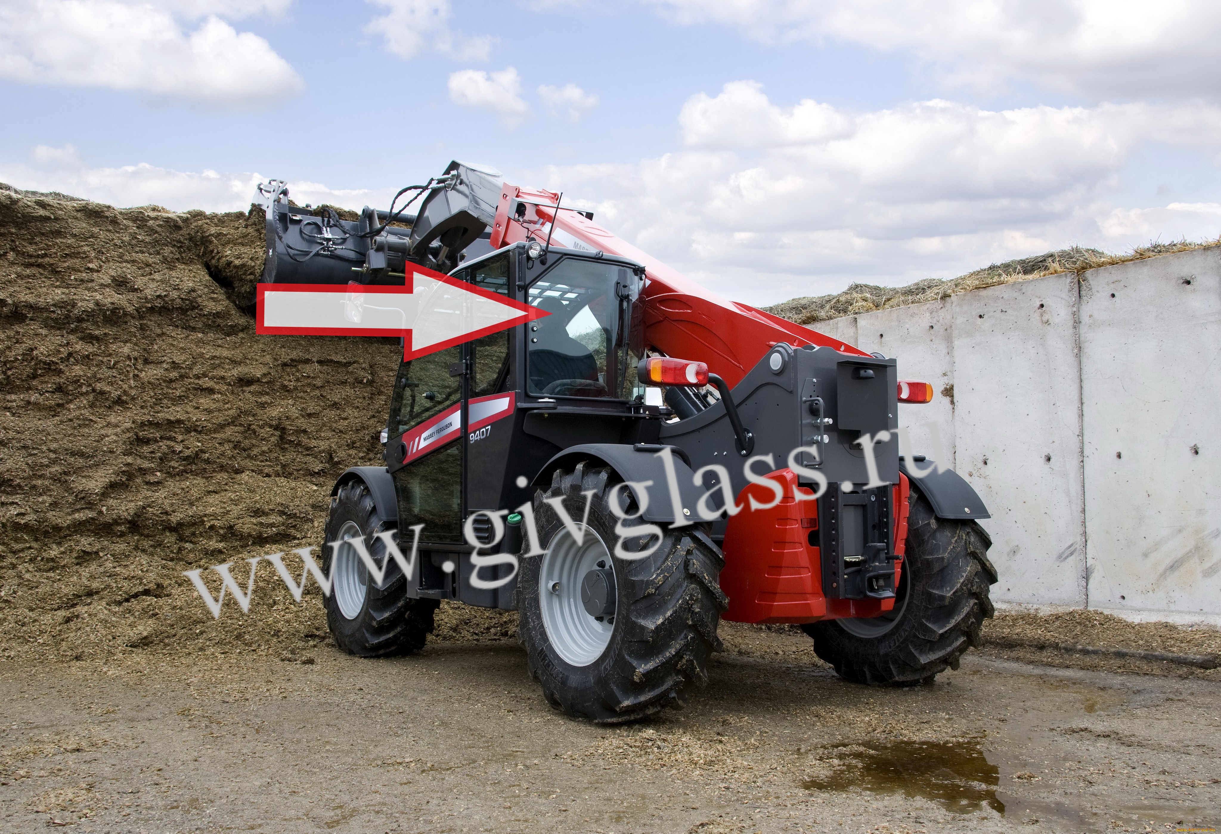 Телескопический погрузчик Massey Ferguson 9407 - Стекло заднее (закаленное)