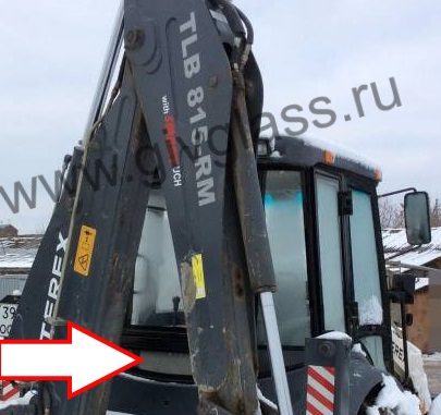 Экскаватор-погрузчик TEREX TLB 815 - Cтекло заднее нижнее  (закаленное),

№ 1TJ005M1

​