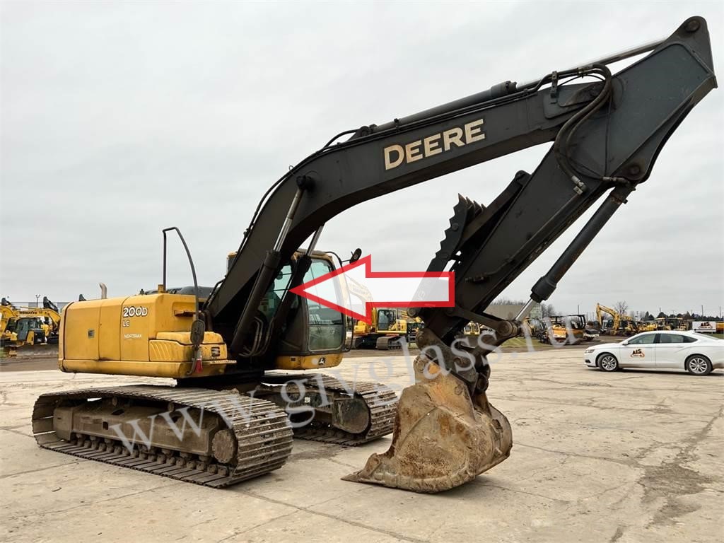 Гусеничный экскаватор John Deere LC 200 D / LC 240 D/ LC 260 D/ LC 300 D/ LC 330 D/ LC 360 D - Стекло кузовное правое возле стрелы (закалённое)