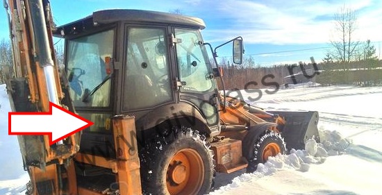Экскаватор-погрузчик CASE 570 ST - Стекло заднее нижнее (закаленное)

​