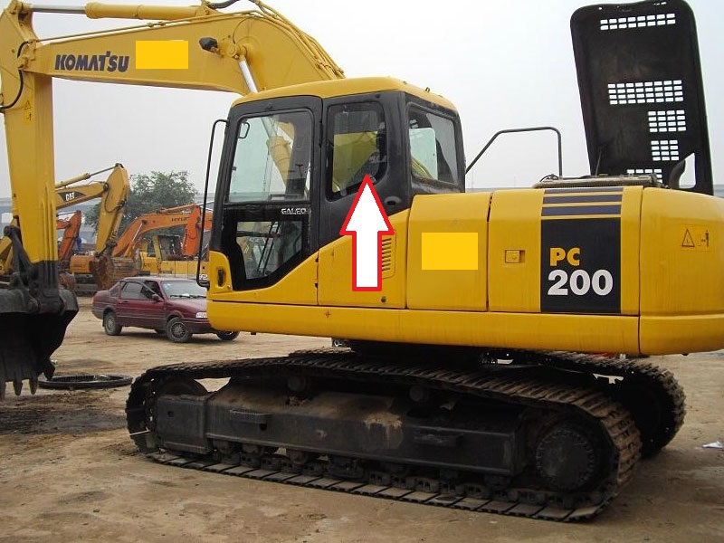 Экскаватор гусеничный Komatsu PC 200-7 | Komatsu PC 220-7 | Komatsu PC 300-7 | Komatsu PC 400-7 | Komatsu PC 750-7 | Komatsu PC 800-7 | ( 7 серия ) - Стекло кузовное заднее левое (закаленное)