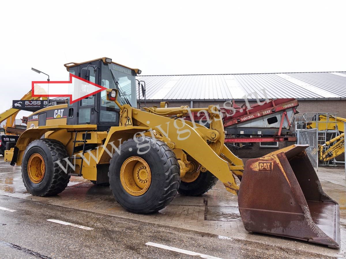 Фронтальный погрузчик Caterpillar 938 G - Стекло лобовое правое (закаленное)
