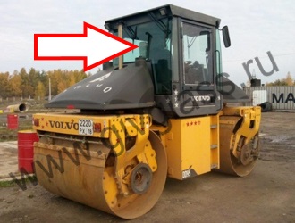 Дорожный каток VOLVO DD 95-1 - Стекло заднее среднее (закаленное) 