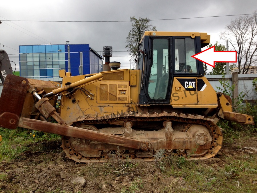Бульдозер Caterpillar D6G2XL - Стекло кузовное заднее левое глухое (закаленное)