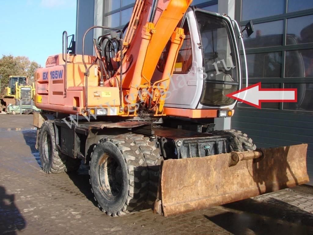  Экскаватор гусеничный Fiat Hitachi ex 165/255/355 5 серии - Стекло лобовое нижнее (закаленное)