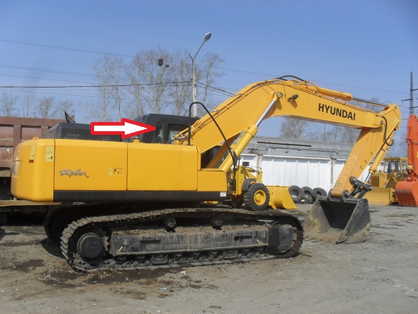 Экскаватор HYUNDAI ROBEX 210 LC-7 | 260 LC-7 | 290 LC-7 | 300 LC-7 | 330 LC-7 | 450 LC-7 | 480 LC 7 | 2003 год -  - Стекло кузовное заднее правое верхнее и нижнее (закаленное) цена за шт.