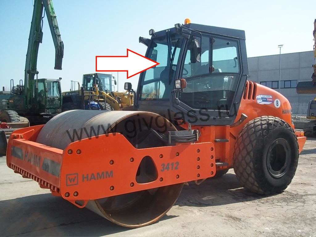 Каток HAMM 3412 / 3412 HT / 3416 / 3416 HT / 3520 / 3520 HT - Cтекло лобовое (закаленное)