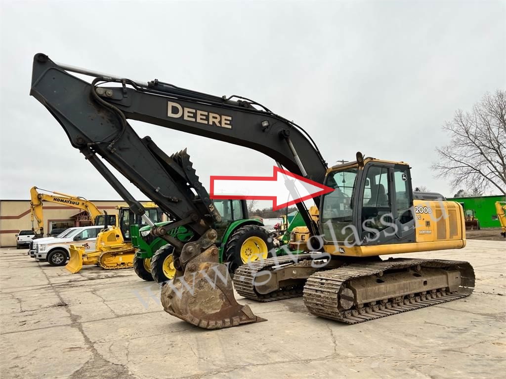Гусеничный экскаватор John Deere LC 200 D / LC 240 D/ LC 260 D/ LC 300 D/ LC 330 D/ LC 360 D - Стекло лобовое верхнее (закаленное)