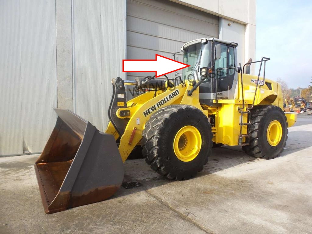 Фронтальный погрузчик New Holland W270 - Cтекло лобовое (триплекс), толщина 5,76 мм, размер 1250 мм * 1560  мм, гнутое, фон зеленый

​