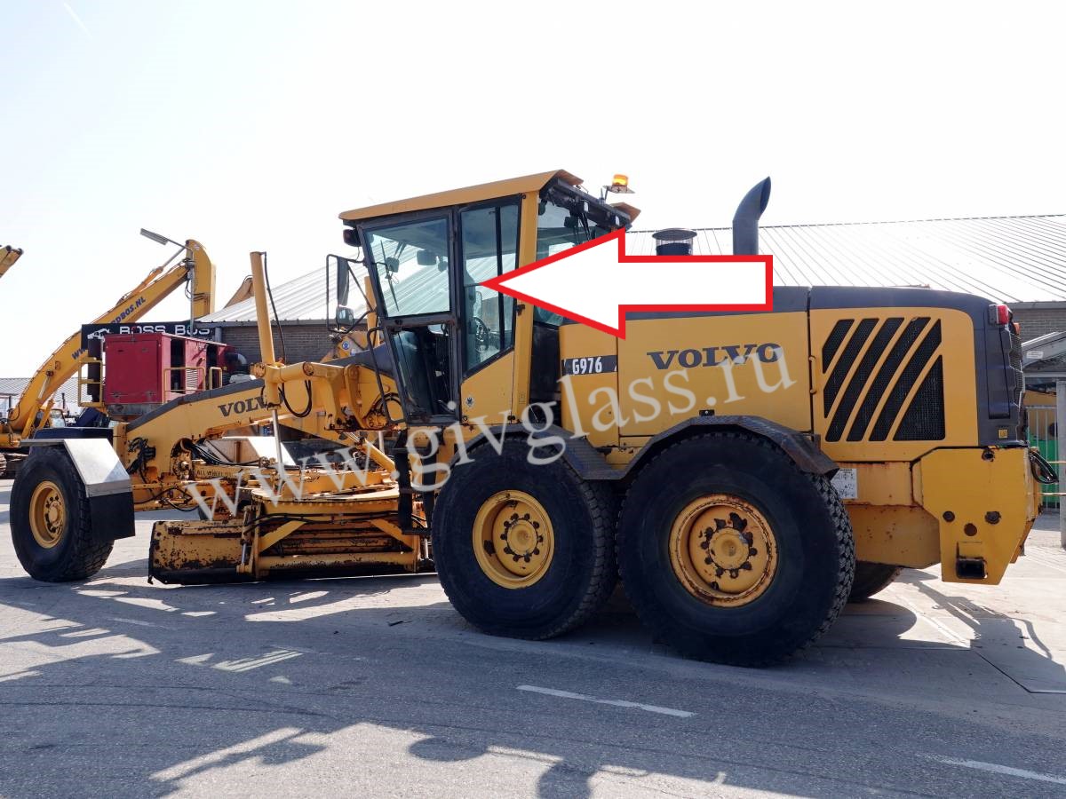 Грейдер Volvo G 976 - Стекло кузовное заднее левое (закалённое)