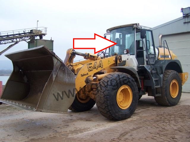 Фронтальный погрузчик LIEBHERR L544 (триплекс), размеры 1140 мм *1360 мм - Стекло лобовое (триплекс), размеры 1140 мм *1360 мм