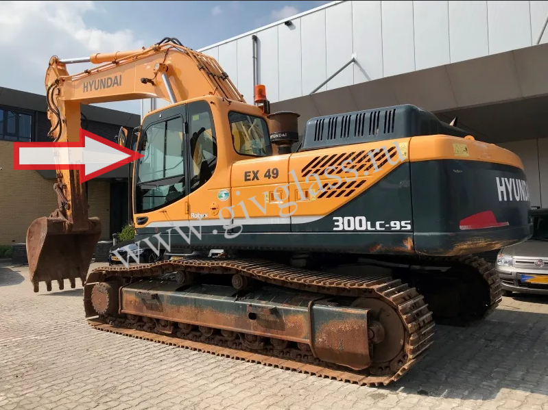 Экскаватор HYUNDAI ROBEX 210 LC-9,260 LC-9, 290 LC-9, 300 LC-9 330 LC-9, 450 LC-9, 480 LC-9. 2011 - Стекло дверное верхнее (форточка ближе к лобовому стеклу)
(вариант 3 (серия 9 S))  (закаленное)
Номер в каталоге 71Q7-03231