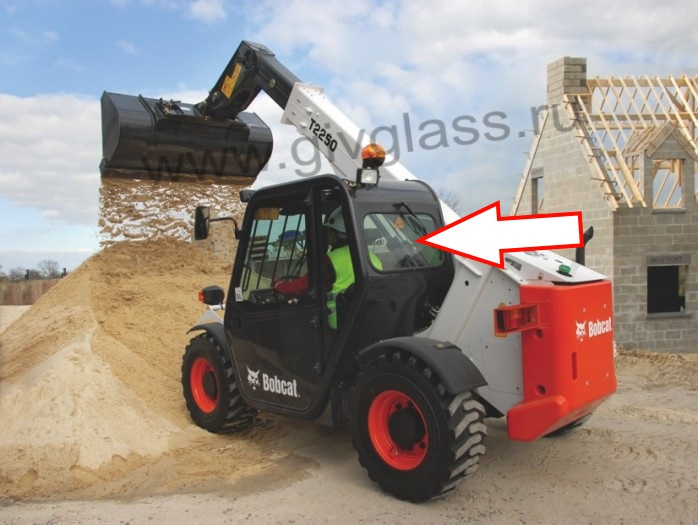 Телескопический погрузчик BOBCAT T2250 - Стекло заднее  (закалённое)