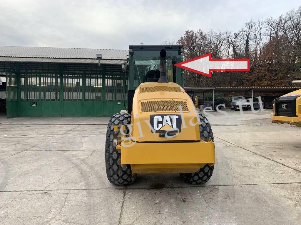 Каток Caterpillar CS 56 - Стекло заднее центральное (закалённое)