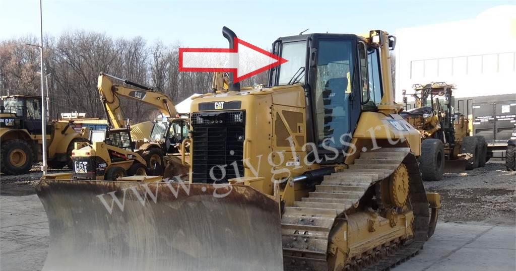 Бульдозер Caterpillar D6NXL - Стекло лобовое ( закаленное )