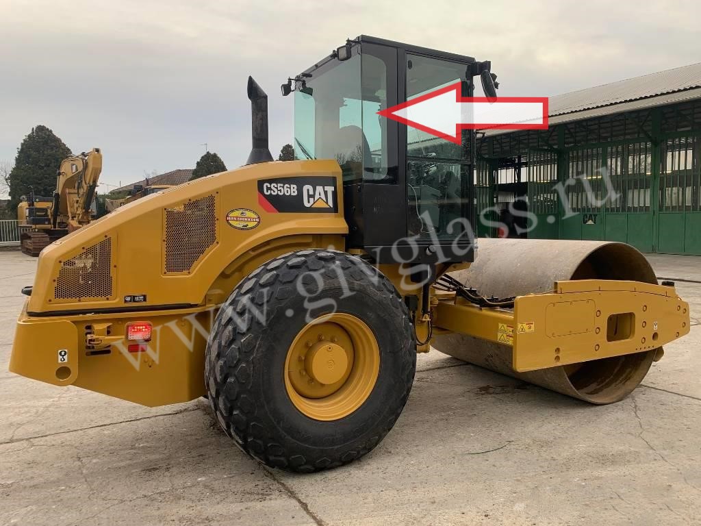 Каток Caterpillar CS 56 - Стекло заднее правое (закалённое)