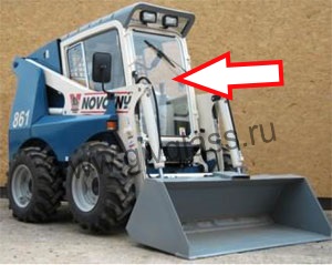 Мини-погрузчик BOBEK NOVOTNY 761, 861, 961 - Стекло лобовое (триплекс), размер 1030*650 мм