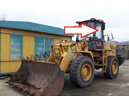 Погрузчик FOTON FL 935 - Стекло дверное левое верхнее (закаленное), размер 755 мм * 900 мм