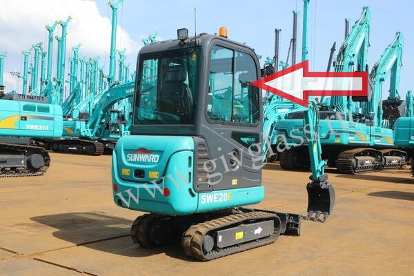Мини-экскаватор Sunward SWE 20 F  - Стекло правое ближе к лобовому