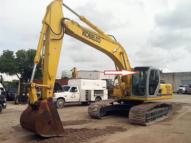 Экскаватор гусеничный New Holland SK 250(KOBELCO) - Стекло лобовое верхнее с шелкографией (триплекс)