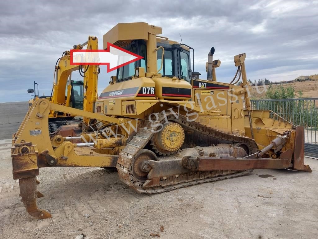 Бульдозер Caterpillar D7R - Стекло кузовное правое в резинку (триплекс)