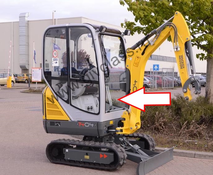 Мини-экскаватор Wacker Neuson 1404  - Стекло лобовое нижнее  (закаленное),

размер 480 мм * 790 мм