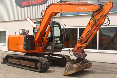 Экскаватор гусеничный HITACHI ZX 70 LC/ZX 75 LC - Стекло кузовное правое возле стрелы (закаленное)