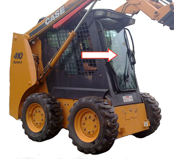 Мини-погрузчик CASE 410 Series 3, CASE 430 Series 3 - Стекло лобовое с шелкографией и отверстиями под дворник (закаленное).
Номер в каталоге 87722341