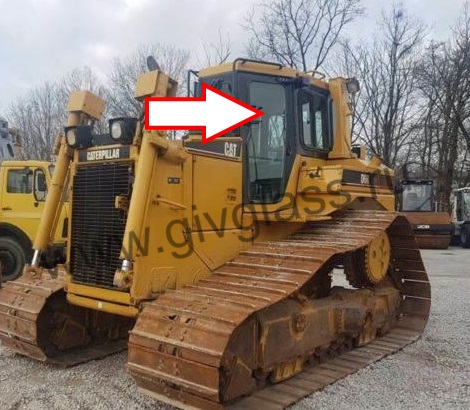 Бульдозер Caterpillar D6R - Стекло дверное левое (триплекс) в резинку