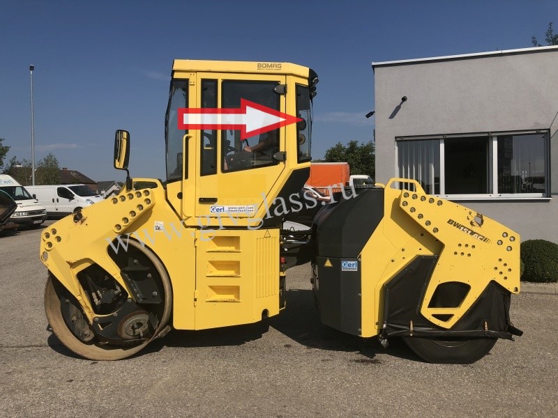Каток Bomag BW 161 AC - Стекло кузовное заднее левое (закаленное)